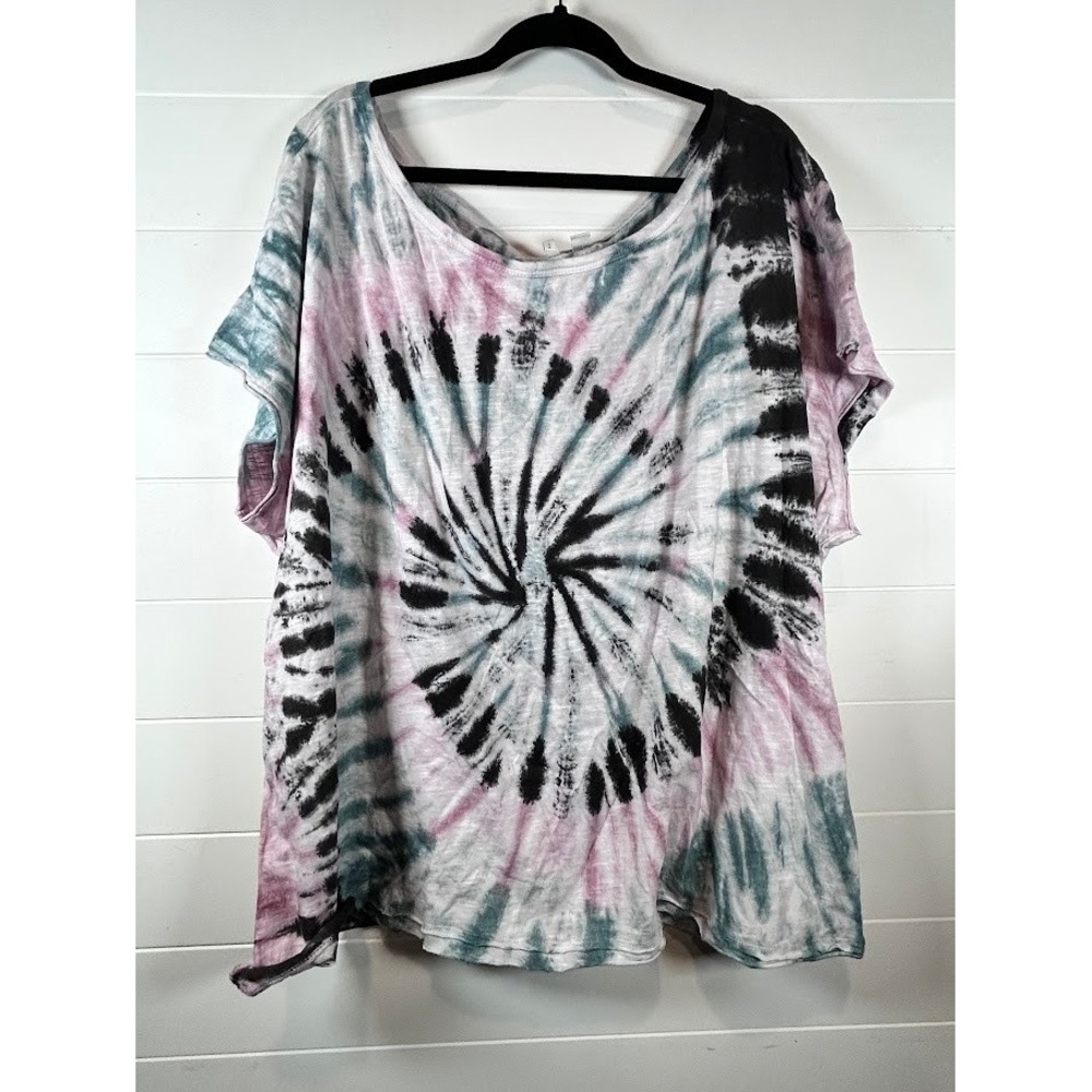 Cato Women's Plus Size‎ Tie Dye Short Sleeve Scoop Neck 26/28